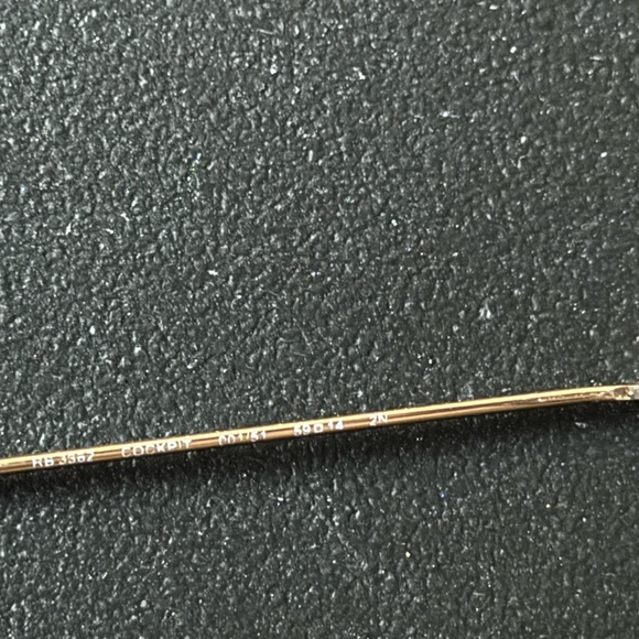 Ray Ban Sun glasses - Picture 3 of 3